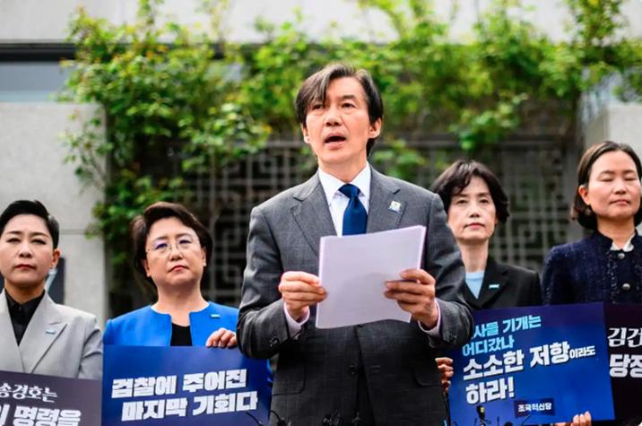 新奥今晚特马上9点30和韩总统选举事前投票与韩国总统投票